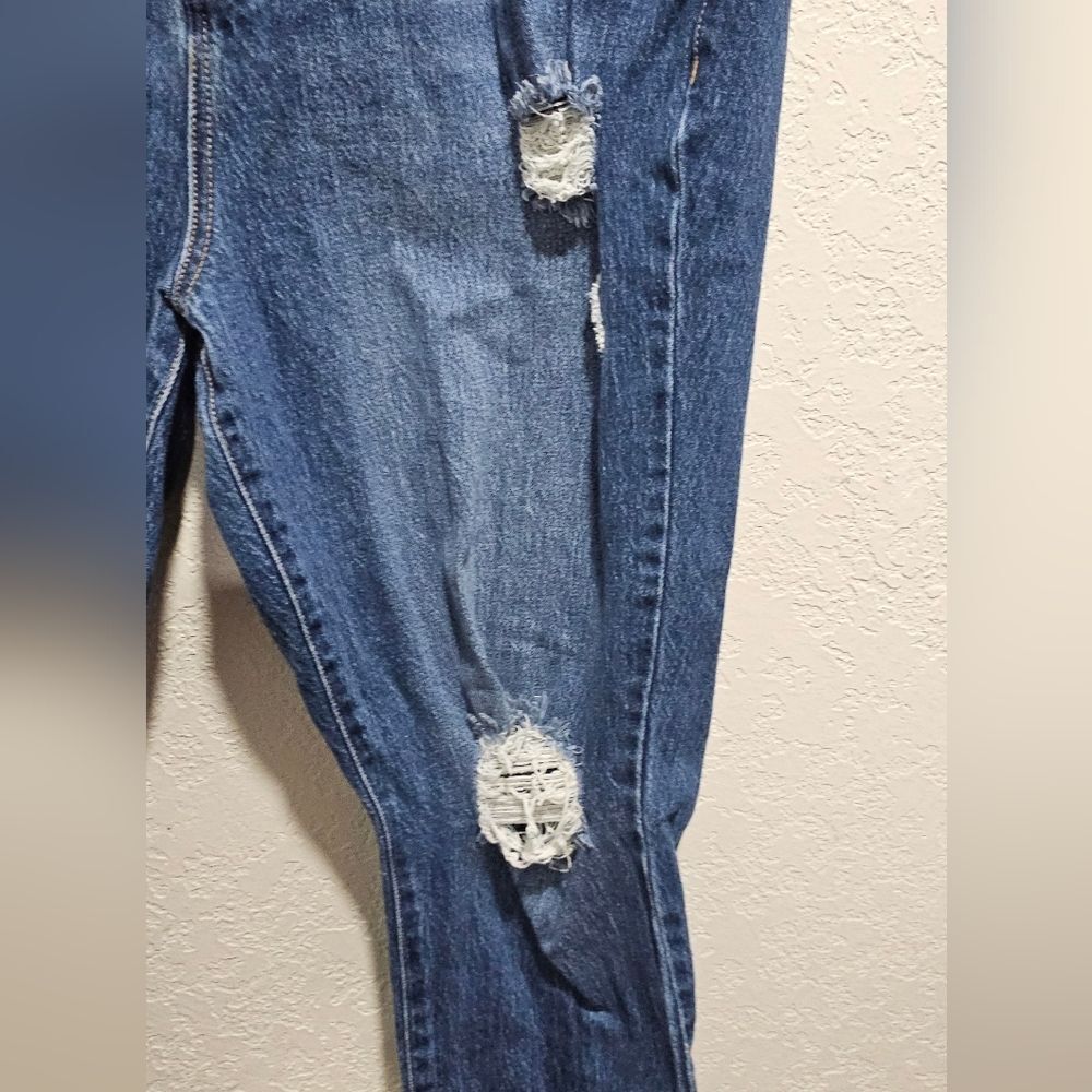 Torrid High Rise Straight Jean Size 18 R Distressed Denim - Picture 4 of 8
